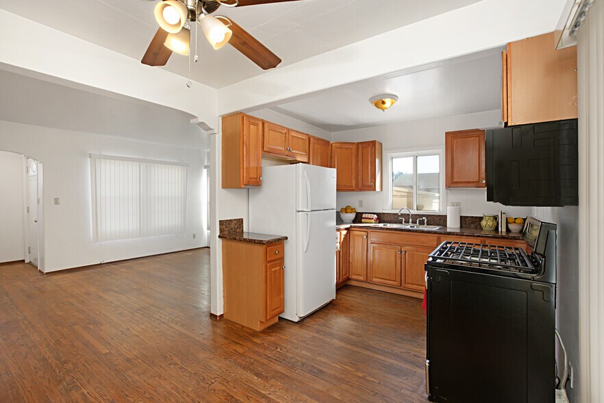 Building Photo - 3004 Fairmount Ave