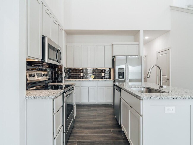 Building Photo - 657 Sun Meadow Dr