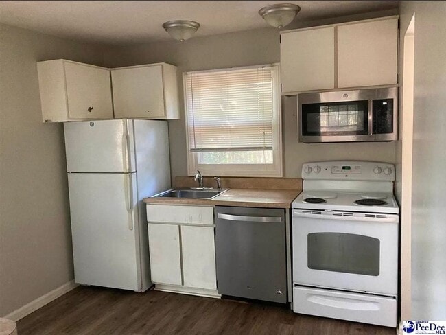 Building Photo - 1509 State Rd S-21-394