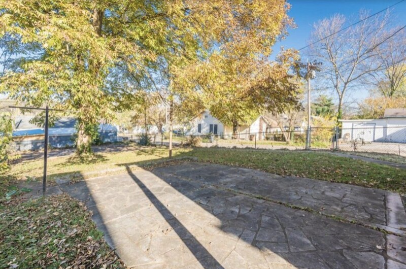 Building Photo - 1235 Iredell Ave