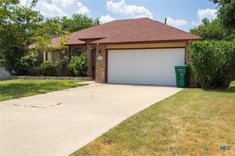 Building Photo - 2306 Wampum Dr