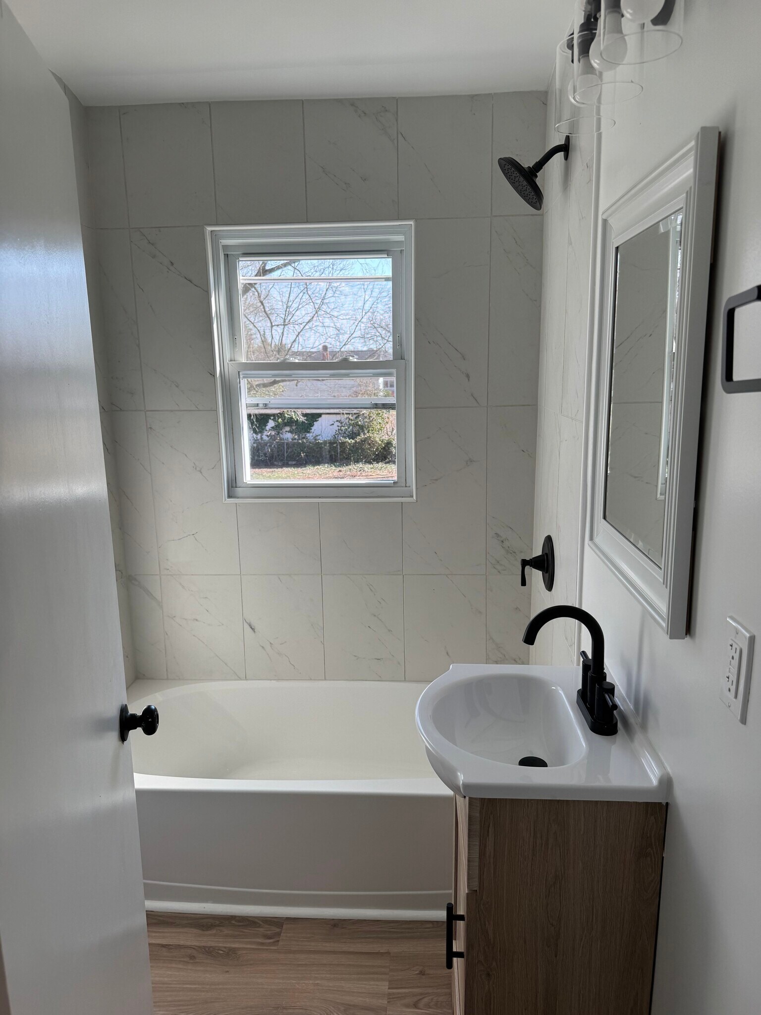 Building Photo - 1302 Hazel St