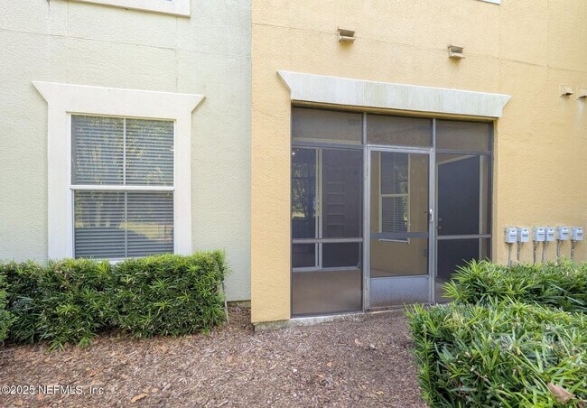 Building Photo - 1300 Riverplace Blvd