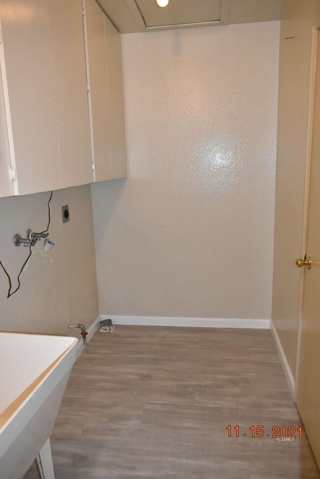 Building Photo - Condo for Rent in Montefino Townhomes – Premium Amenities & Prime Location!