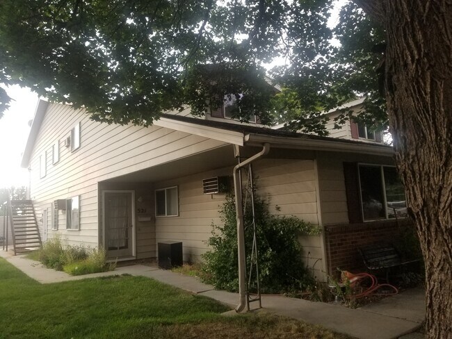 Building Photo - 525 S White Cloud Dr