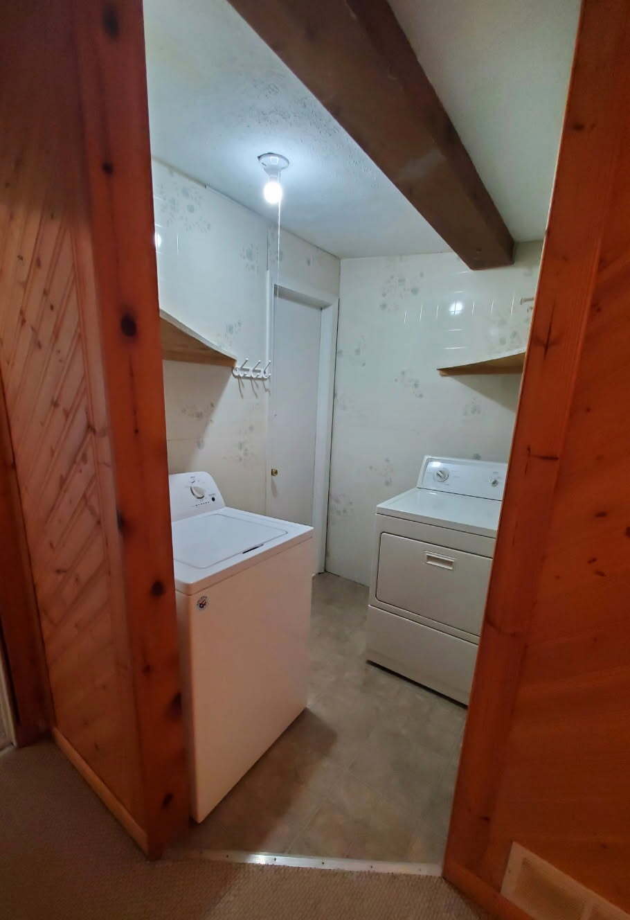 Laundry nook - 4610 Bachelors Row