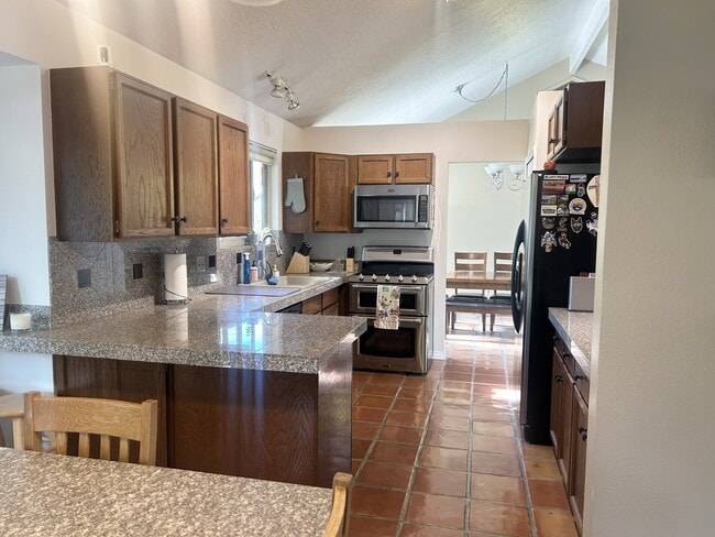 Building Photo - 1094 Gravel Hills Dr