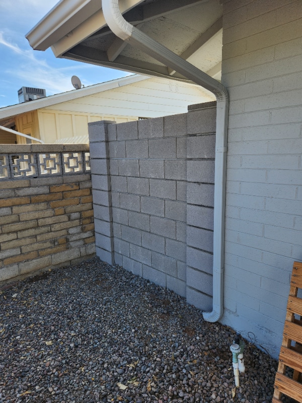 Building Photo - 10042 W Riviera Dr