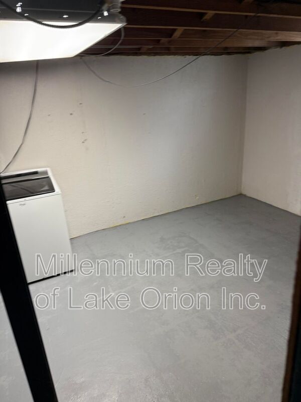 Building Photo - 271 Dick Ave