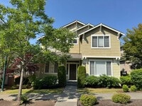 Building Photo - 3bd/2.5ba Renton Home