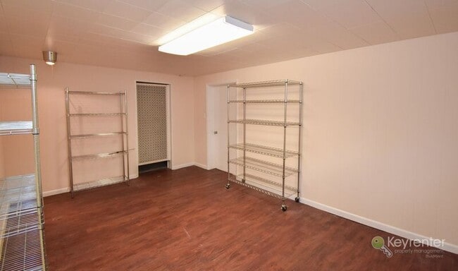 Building Photo - 981 Limekiln Rd