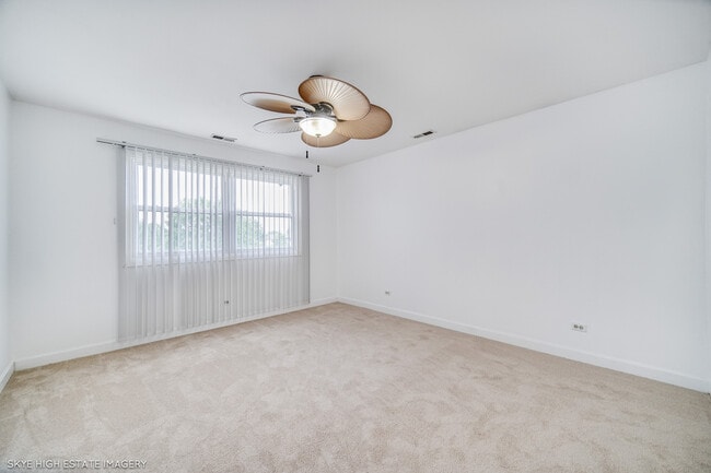 Building Photo - 17739 Peacock Ln