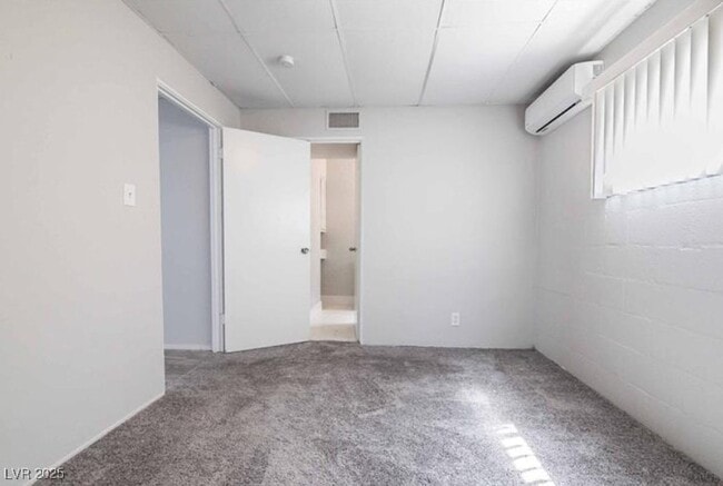 Building Photo - 239 W Cleveland Ave