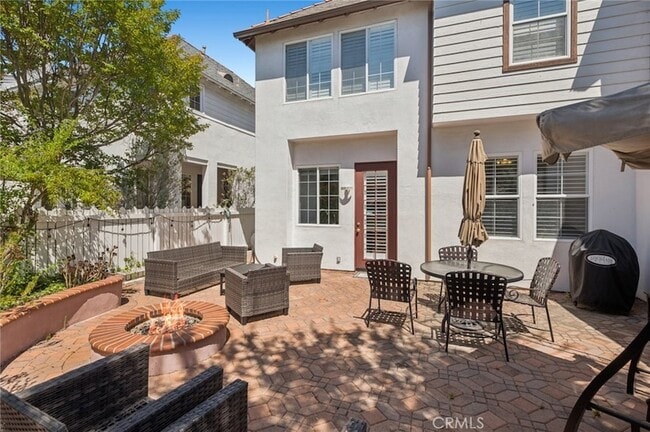 Building Photo - 49 Sconset Ln