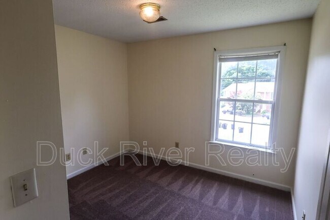 Building Photo - 617 Wilderness Trail