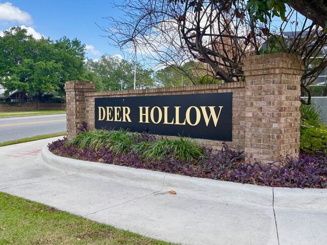 Building Photo - Beautiful 4BR/2.5BA Water View Home - Deer Hollow in the Deerfield Community!