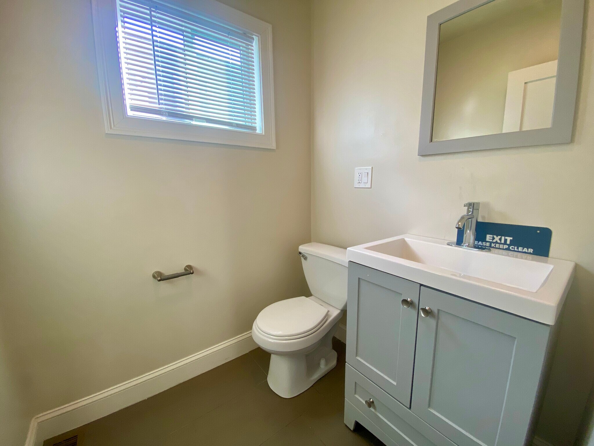 Building Photo - 96 Willis Ave