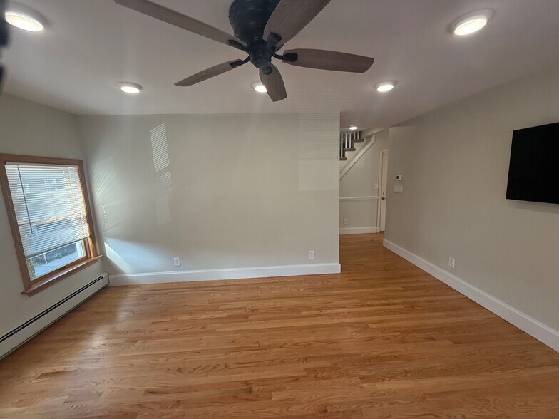 Building Photo - 48 Shannon St