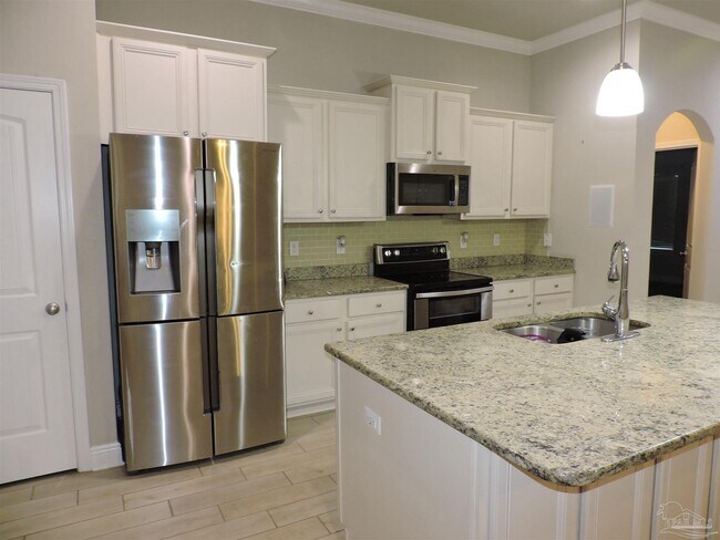 Building Photo - 4221 Essex Terrace Cir