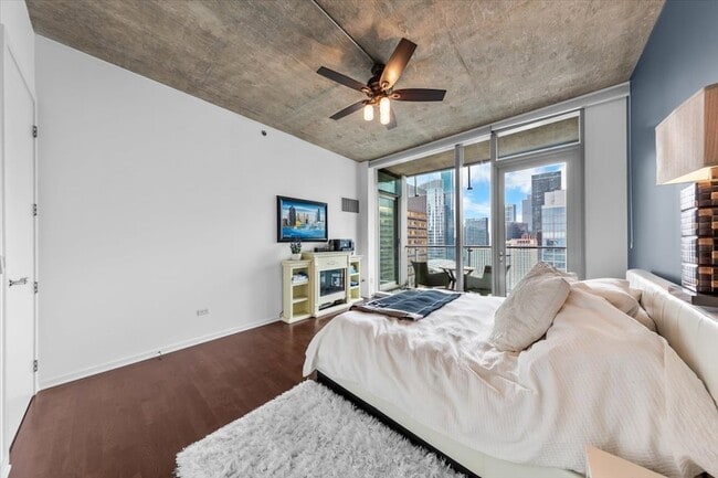 Building Photo - 600 N Fairbanks Ct