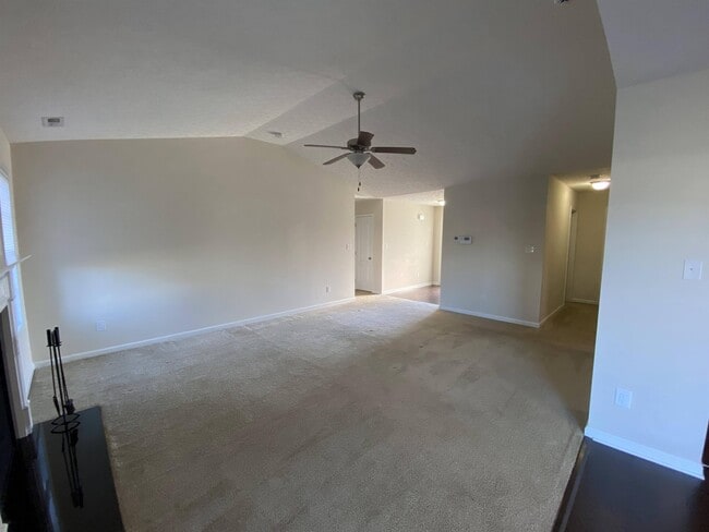 Building Photo - 3301 Hardee Farms Dr