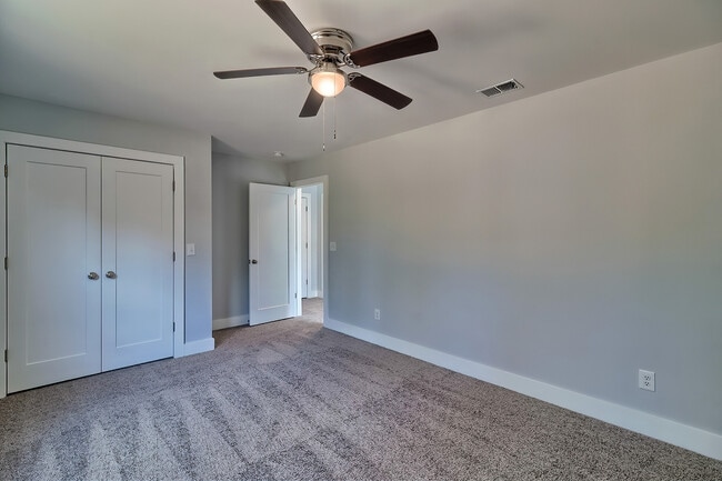 Building Photo - 209 Lynch Ln