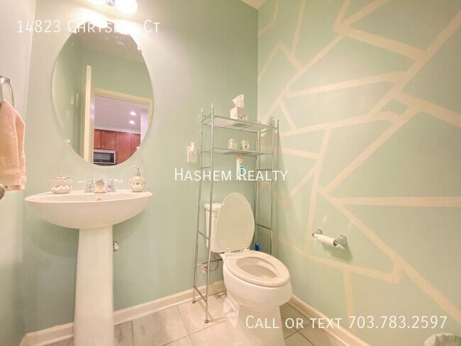 Building Photo - 14823 Chrysler Ct