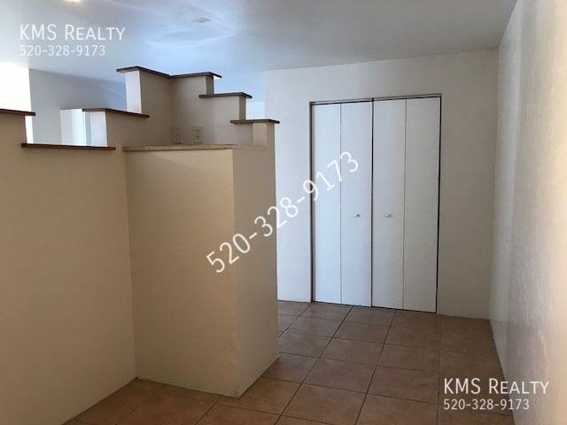 Building Photo - 625 N Desert Ave