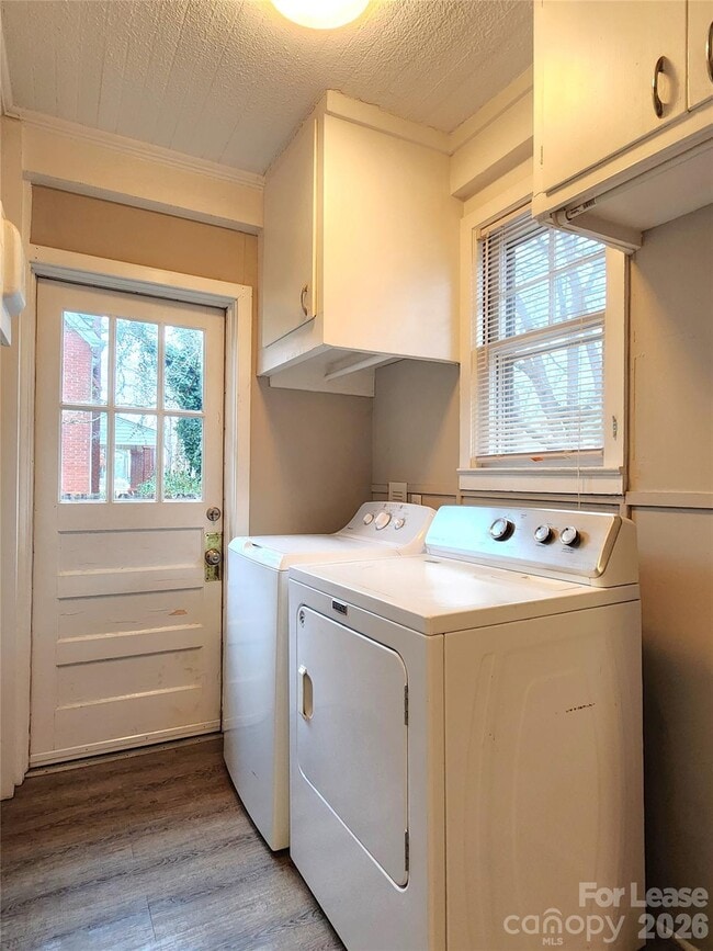 Building Photo - 337 N 9th St