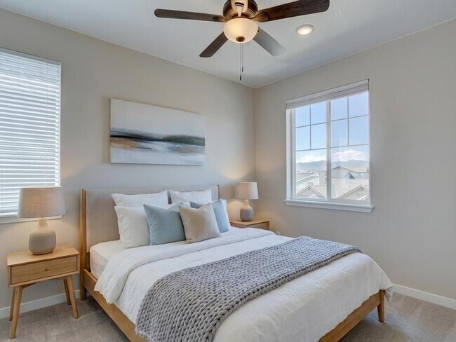 Building Photo - 8800 Hugo Dr