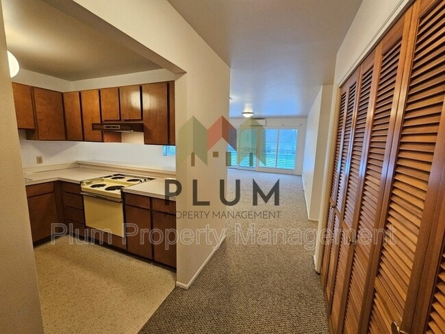 Primary Photo - 1547 S Higgins Ave