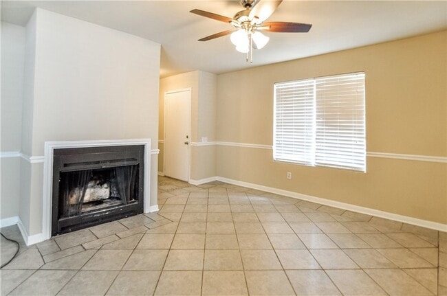 Building Photo - 1506 Lemon Tree Ln