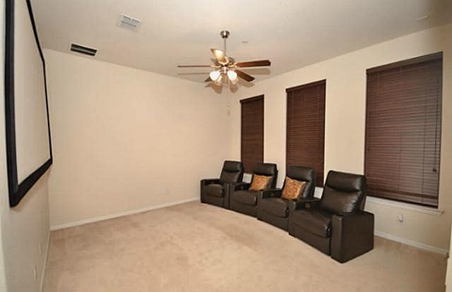 Building Photo - 8700 Iron Horse Dr