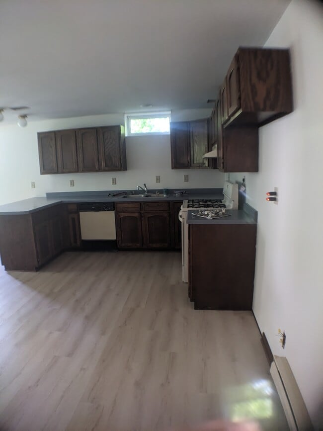 Building Photo - 5427 Dominick Dr