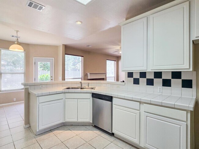 Building Photo - 17692 Box Canyon Terrace