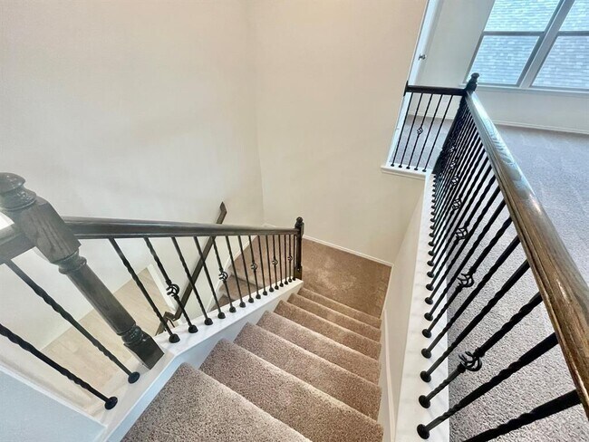 Building Photo - 163 McGinnis Trl
