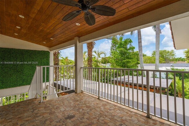 Building Photo - 12845 SW 49th Terrace