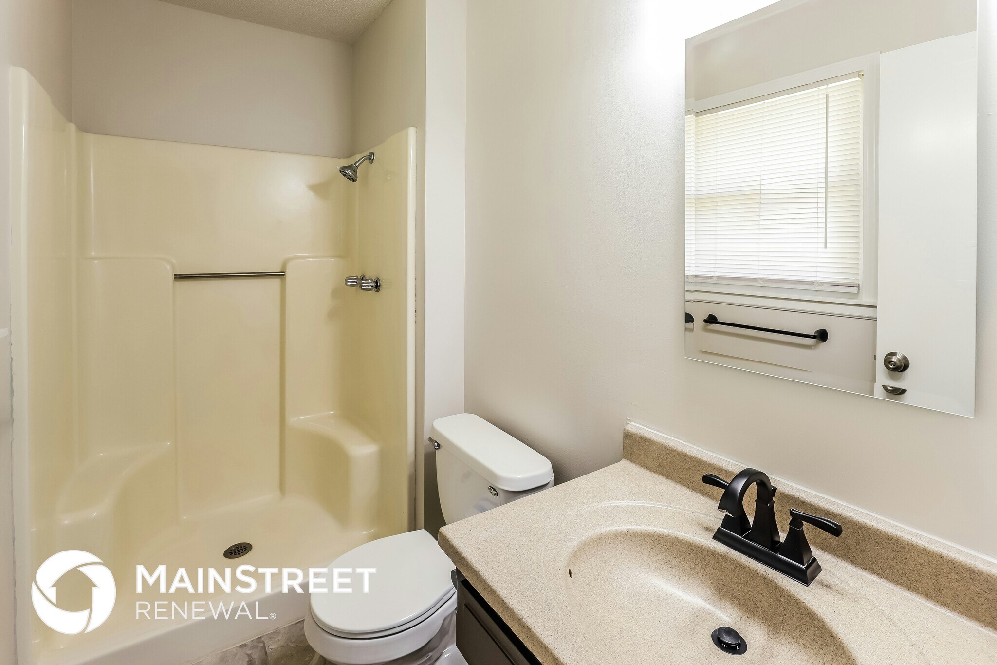 Building Photo - 810 Rowell St