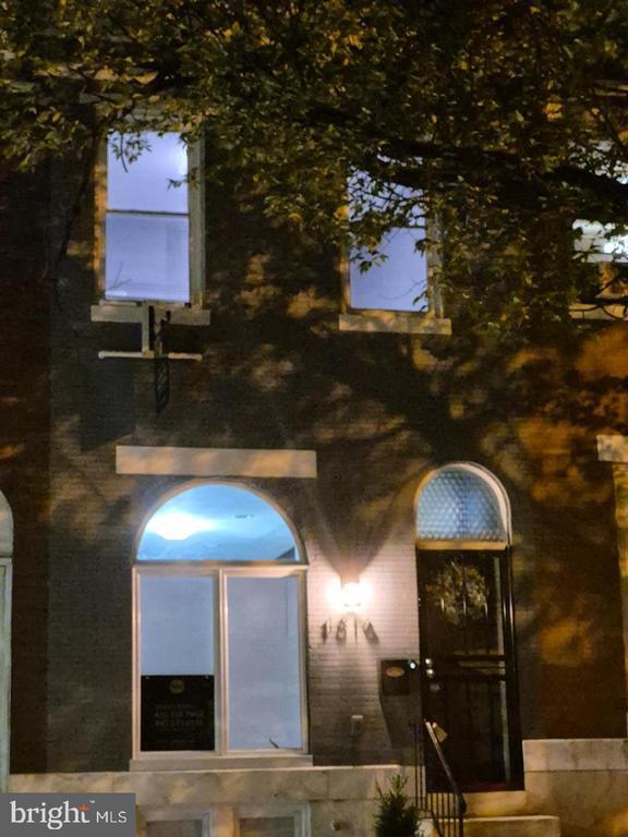 Building Photo - 1816 N Washington St