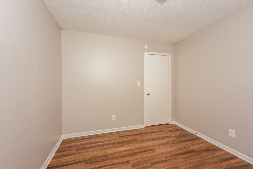 Building Photo - 6554 Telia Dr