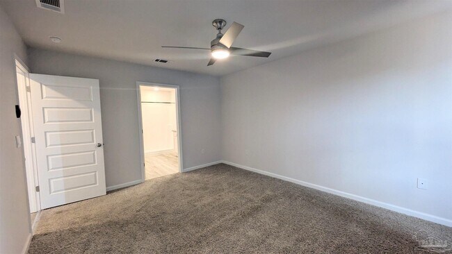 Building Photo - 9294 Tara Cir