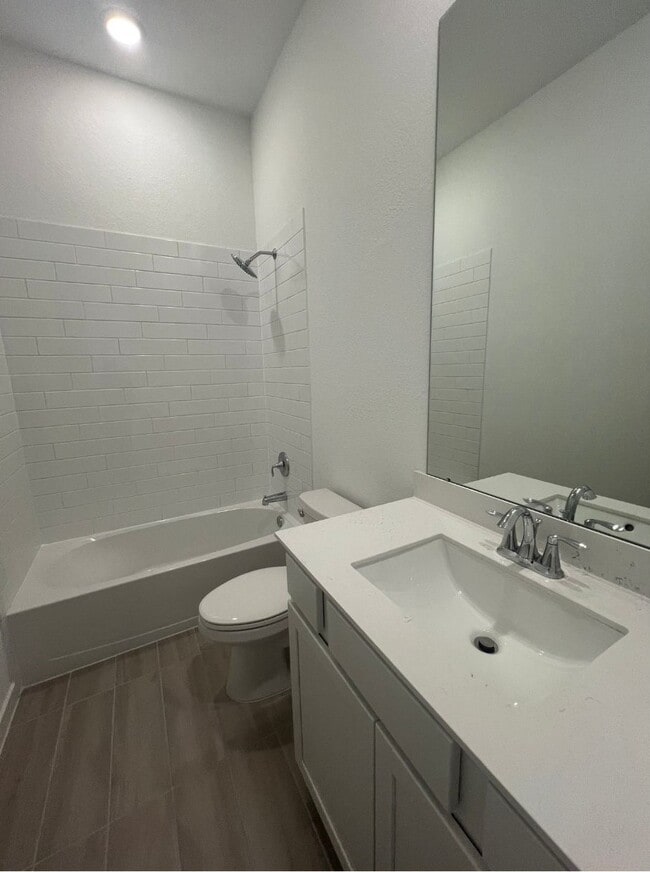 Building Photo - 4504 Centennial Ridge Dr