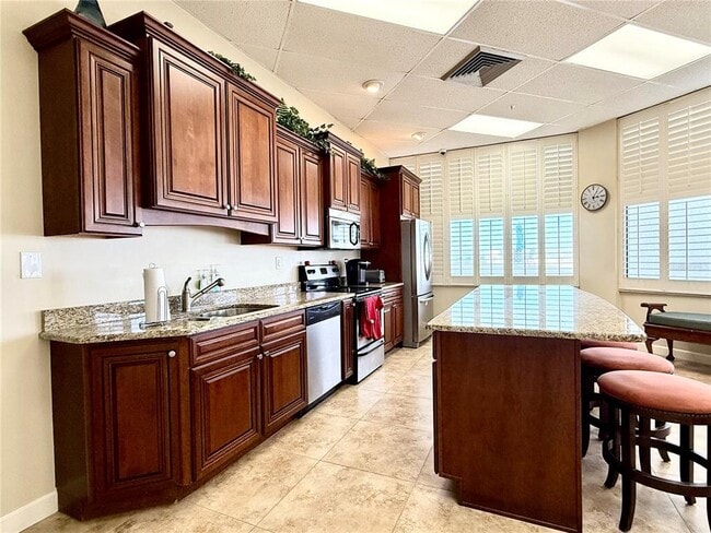 Building Photo - 3047 S Atlantic Ave