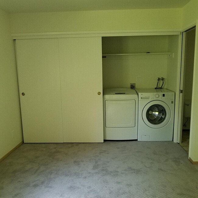 Building Photo - 1243 Moonsail Ln