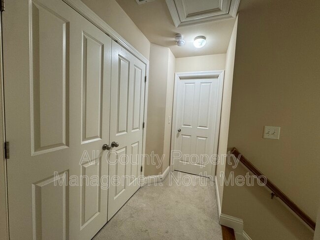Building Photo - 10860 Ellicot Way