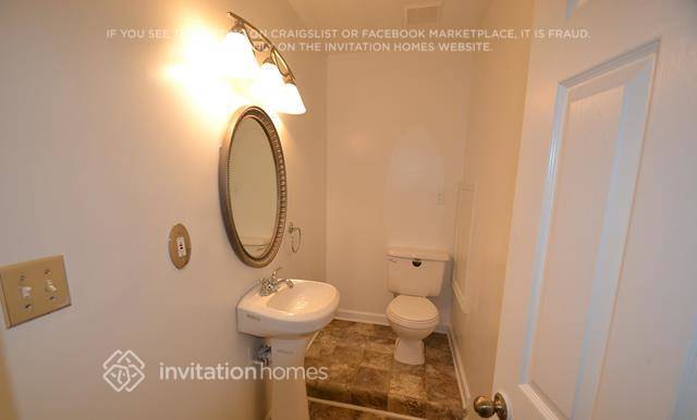 Building Photo - 1059 Shadow Lake Dr