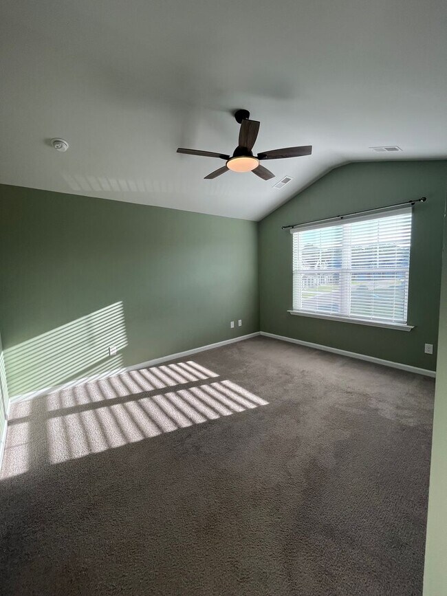 Building Photo - 7650 Knightbell Cir