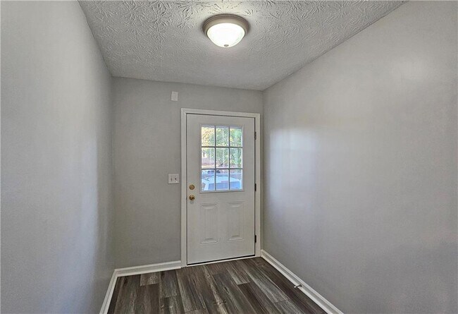 Building Photo - 6627 Banbury Ct NW