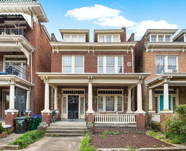 Primary Photo - 223 N Arthur Ashe Blvd