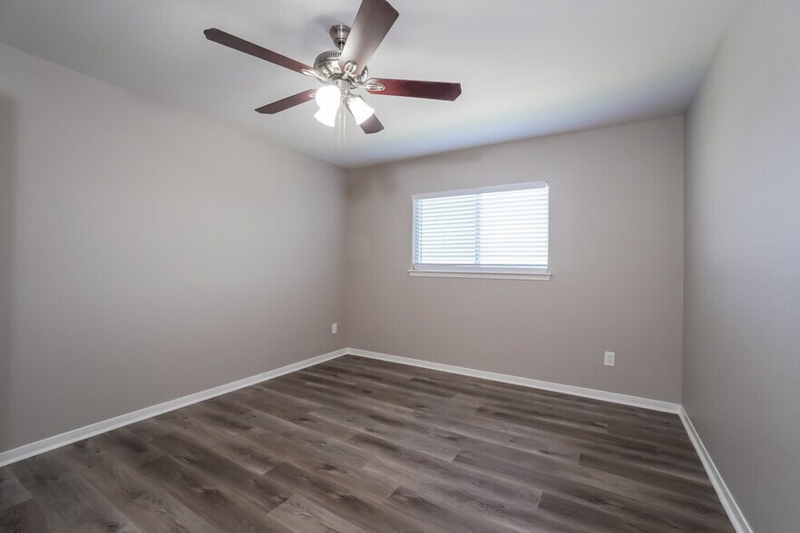 Building Photo - 1134 Desert Oasis Ln